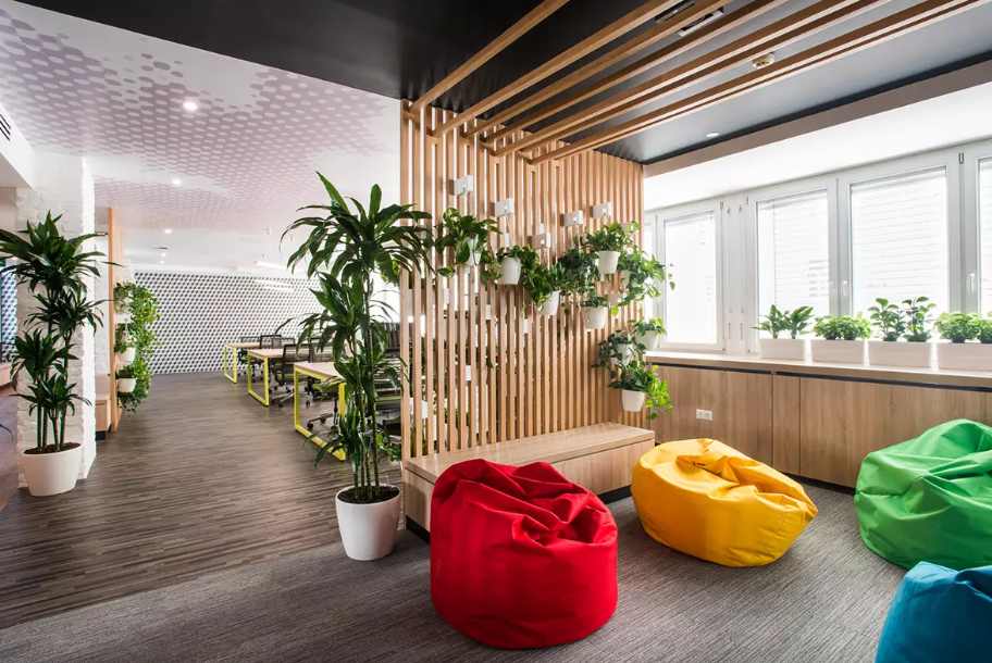Дизайн офиса в современном стиле: цвета, декор, функциональность